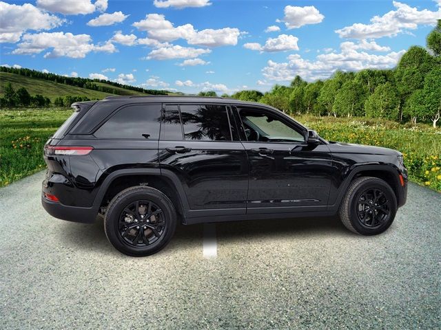 2024 Jeep Grand Cherokee Altitude