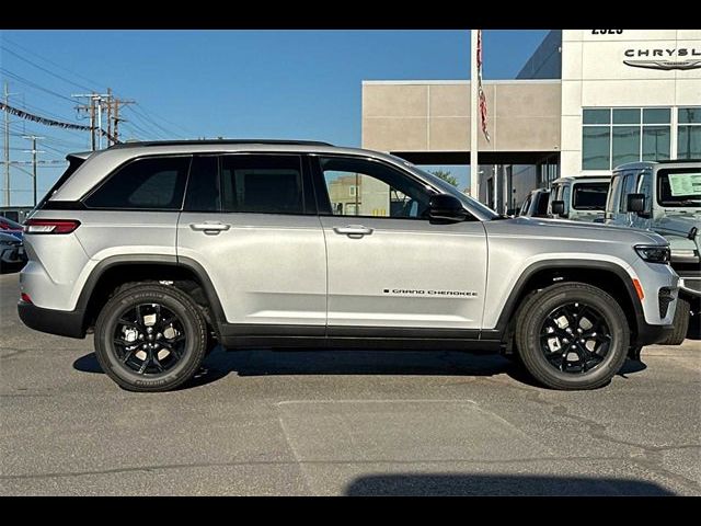 2024 Jeep Grand Cherokee Altitude