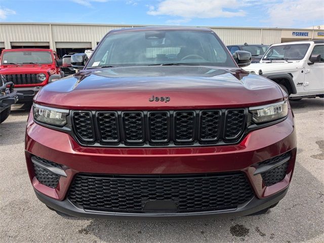 2024 Jeep Grand Cherokee Altitude