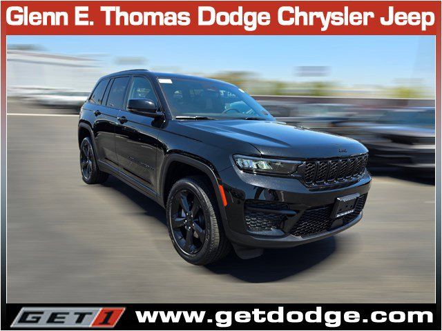 2024 Jeep Grand Cherokee Altitude