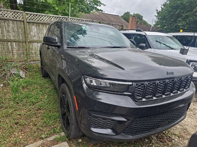 2024 Jeep Grand Cherokee Altitude