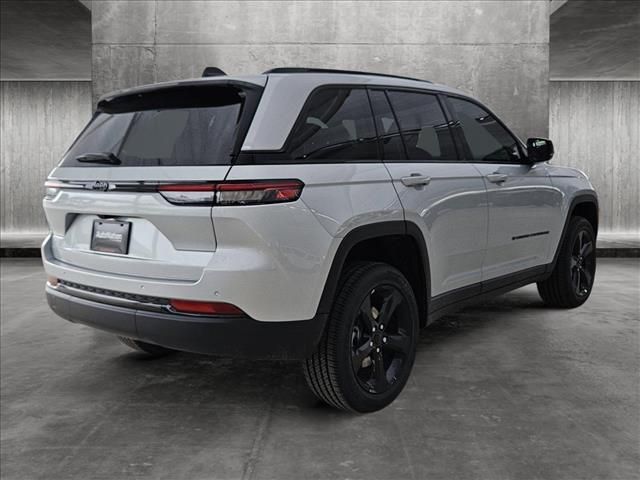 2024 Jeep Grand Cherokee Altitude