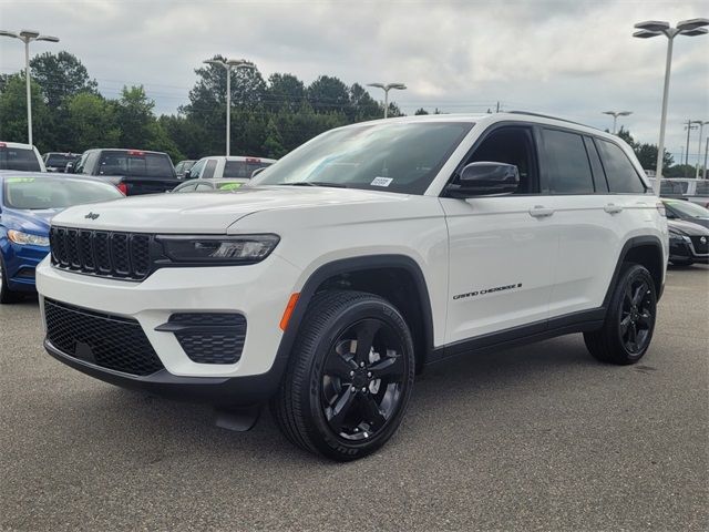 2024 Jeep Grand Cherokee Altitude