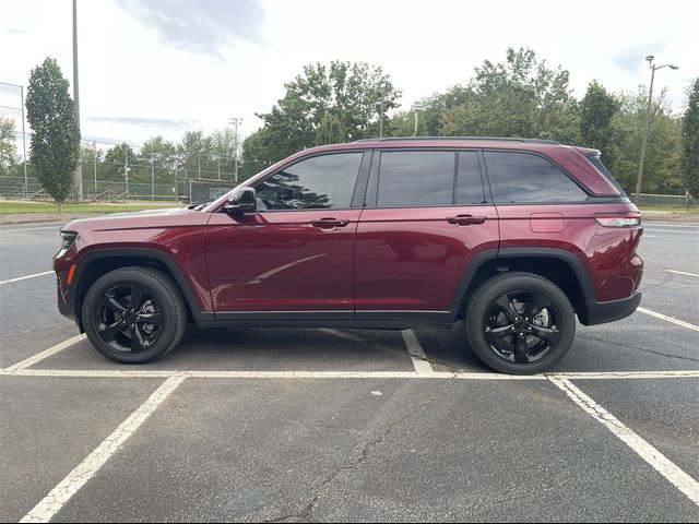 2024 Jeep Grand Cherokee Altitude