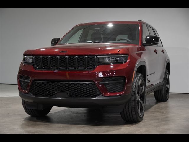 2024 Jeep Grand Cherokee Altitude