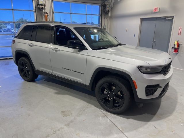 2024 Jeep Grand Cherokee Altitude