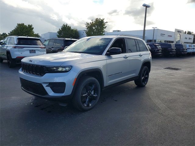 2024 Jeep Grand Cherokee Altitude