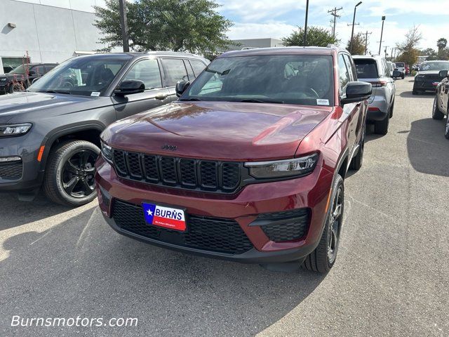 2024 Jeep Grand Cherokee Altitude