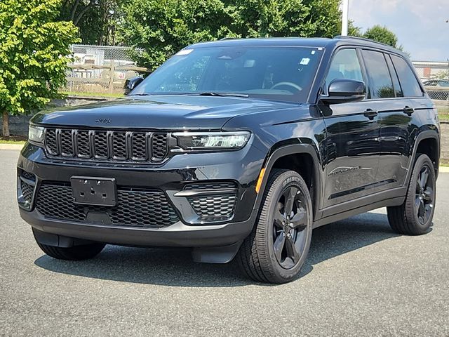 2024 Jeep Grand Cherokee Altitude