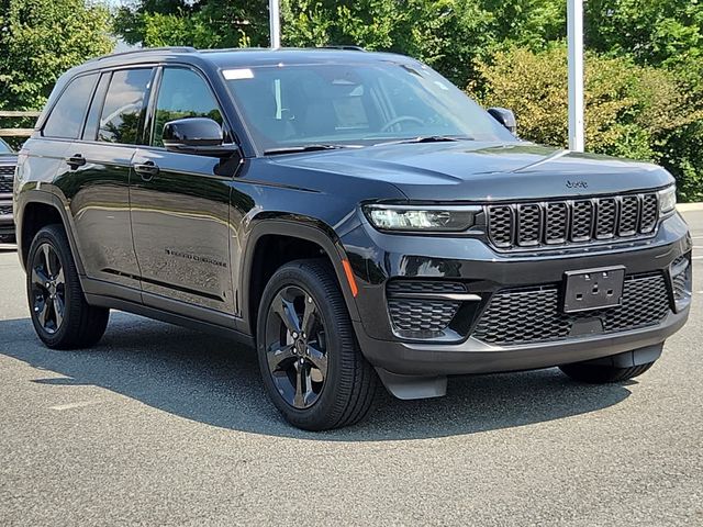 2024 Jeep Grand Cherokee Altitude