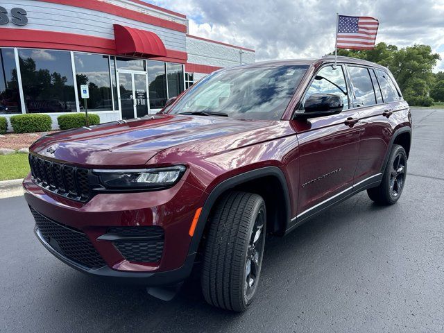 2024 Jeep Grand Cherokee Altitude