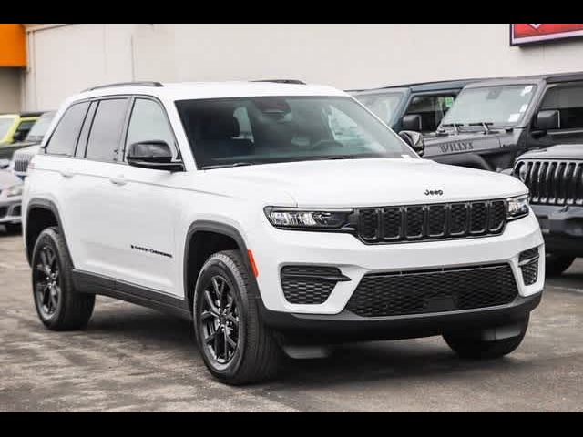 2024 Jeep Grand Cherokee Altitude