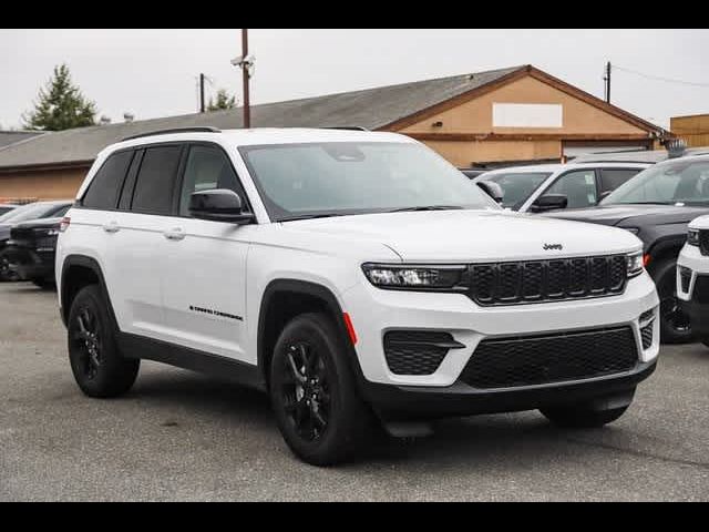 2024 Jeep Grand Cherokee Altitude