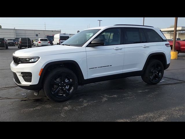 2024 Jeep Grand Cherokee Altitude