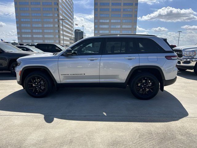 2024 Jeep Grand Cherokee Altitude