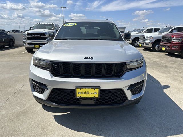 2024 Jeep Grand Cherokee Altitude