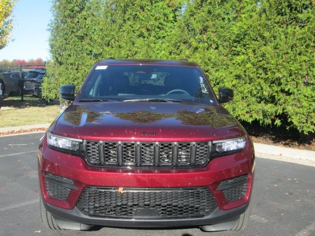 2024 Jeep Grand Cherokee Altitude