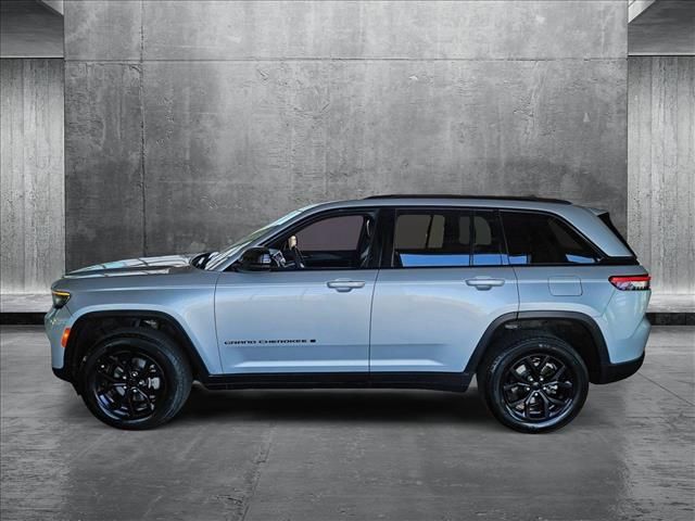 2024 Jeep Grand Cherokee Altitude