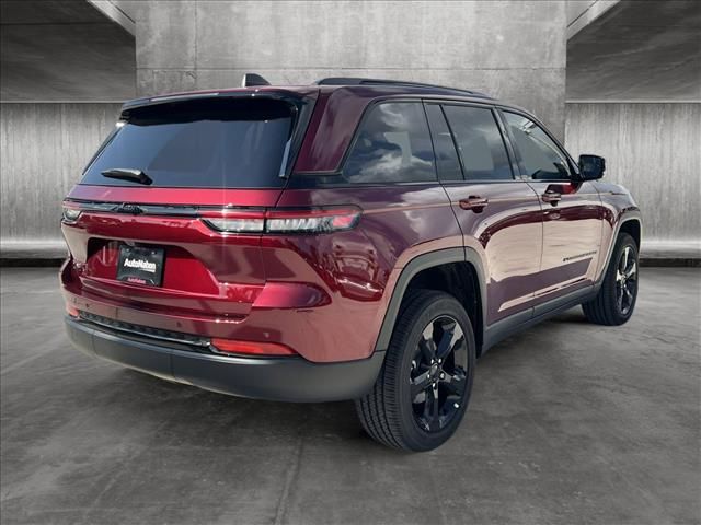 2024 Jeep Grand Cherokee Altitude