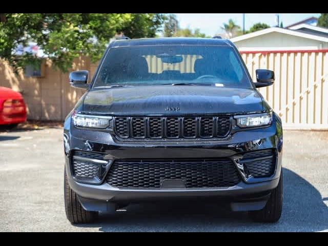 2024 Jeep Grand Cherokee Altitude