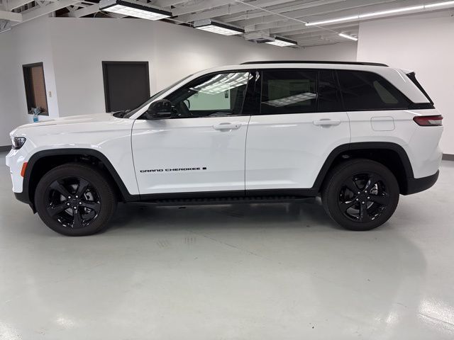 2024 Jeep Grand Cherokee Altitude