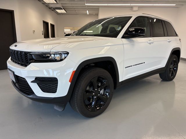 2024 Jeep Grand Cherokee Altitude