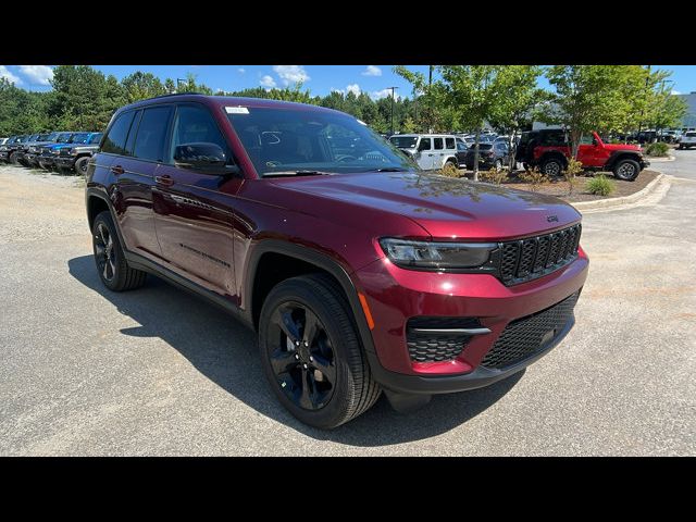 2024 Jeep Grand Cherokee Altitude