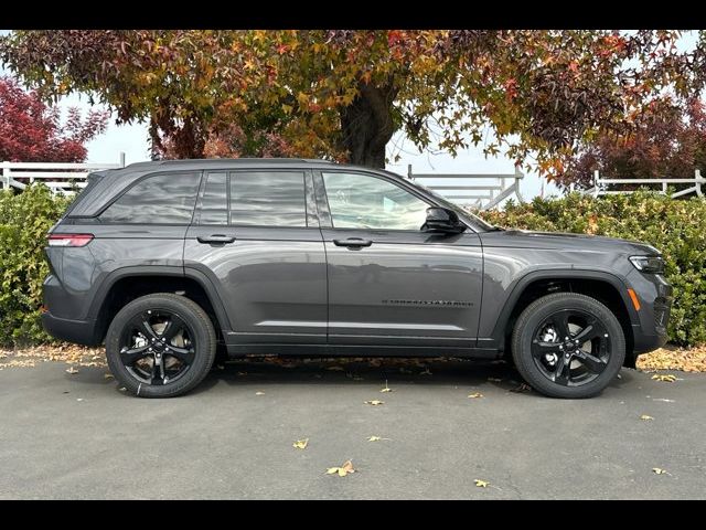 2024 Jeep Grand Cherokee Altitude