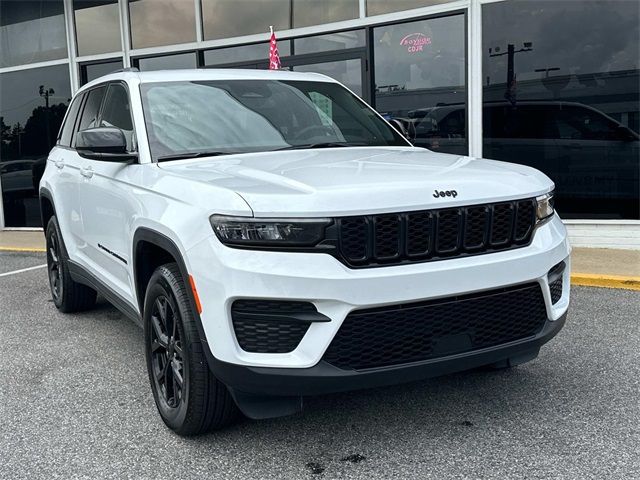 2024 Jeep Grand Cherokee Altitude