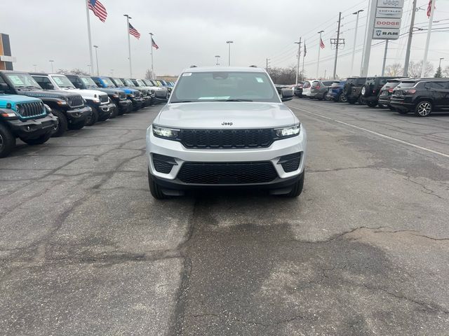 2024 Jeep Grand Cherokee Altitude