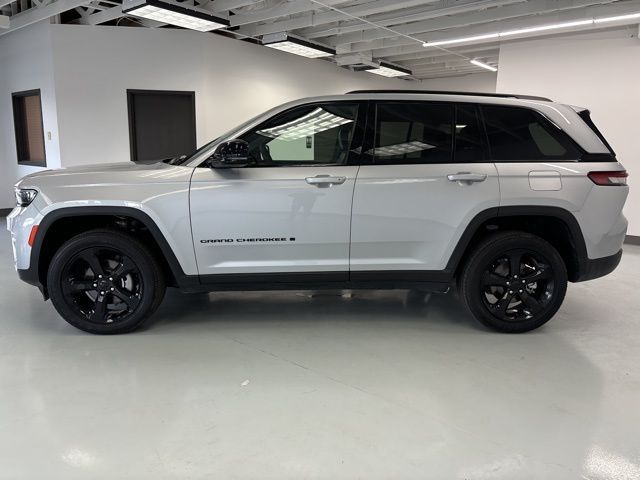 2024 Jeep Grand Cherokee Altitude