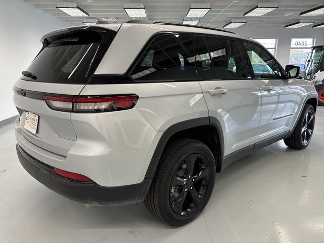 2024 Jeep Grand Cherokee Altitude