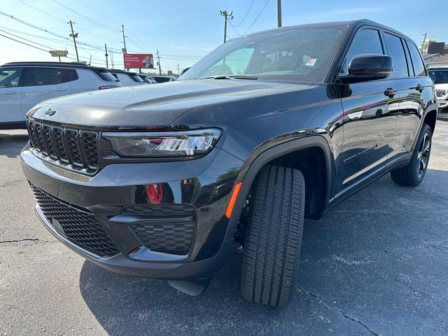 2024 Jeep Grand Cherokee Altitude