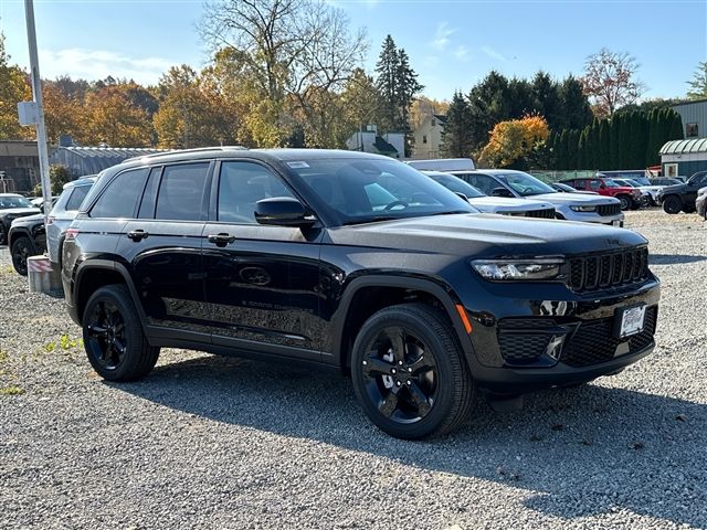 2024 Jeep Grand Cherokee Altitude