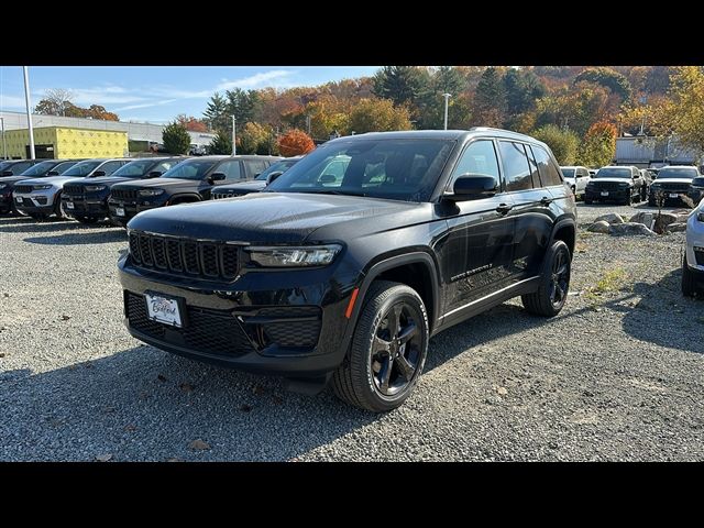 2024 Jeep Grand Cherokee Altitude