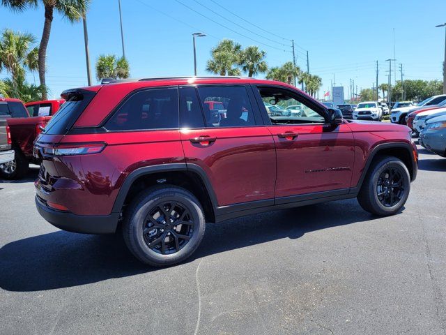 2024 Jeep Grand Cherokee Altitude