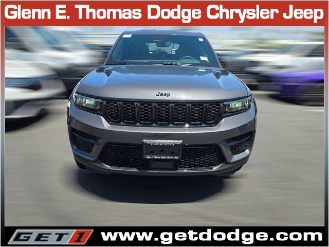 2024 Jeep Grand Cherokee Altitude