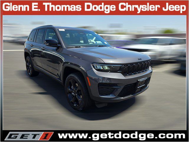 2024 Jeep Grand Cherokee Altitude