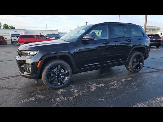 2024 Jeep Grand Cherokee Altitude