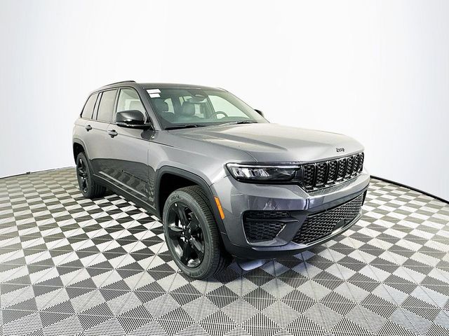 2024 Jeep Grand Cherokee Altitude