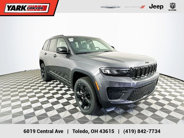 2024 Jeep Grand Cherokee Altitude