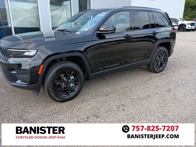 2024 Jeep Grand Cherokee Altitude