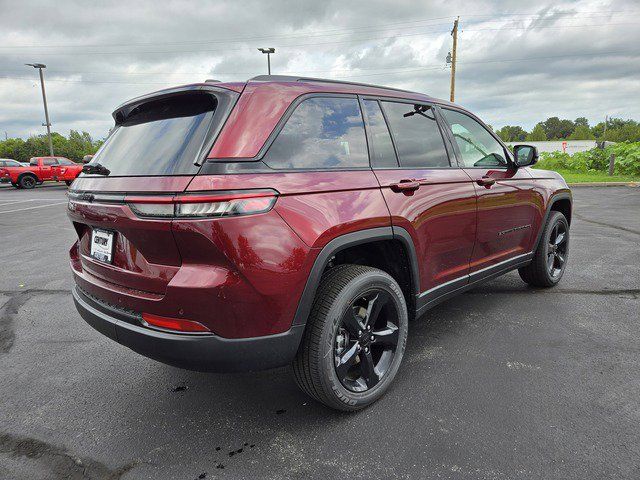 2024 Jeep Grand Cherokee Altitude