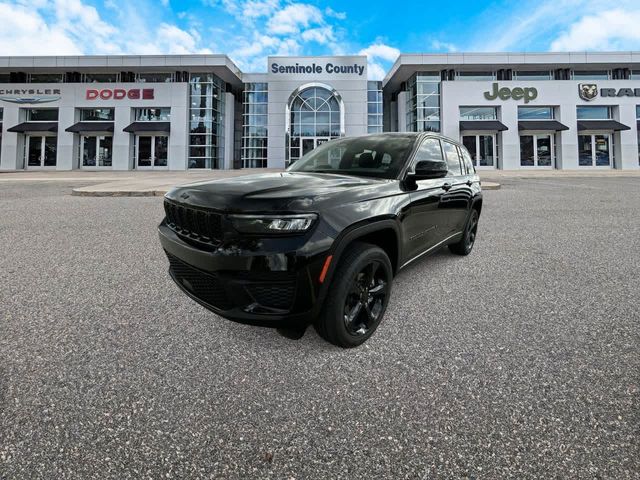 2024 Jeep Grand Cherokee Altitude