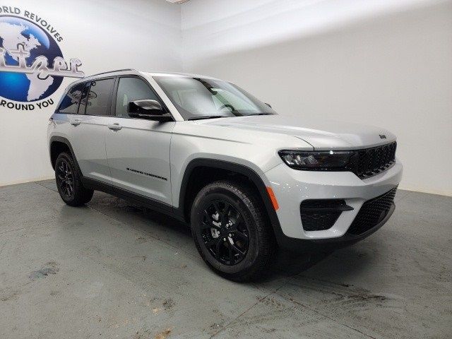 2024 Jeep Grand Cherokee Altitude