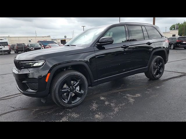 2024 Jeep Grand Cherokee Altitude