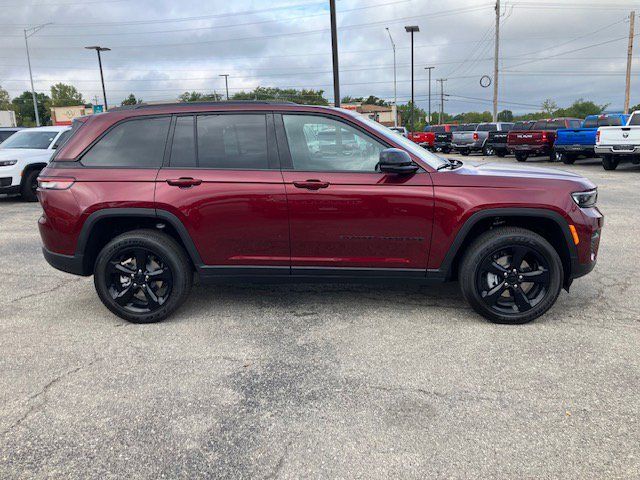 2024 Jeep Grand Cherokee Altitude