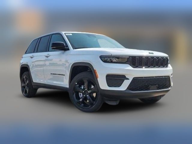 2024 Jeep Grand Cherokee Altitude