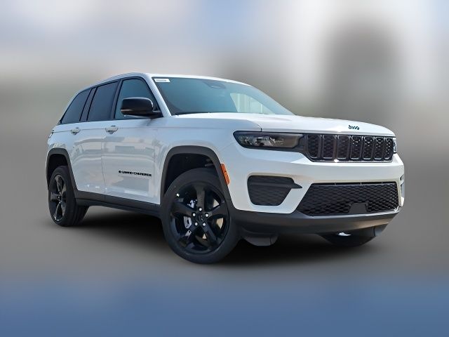 2024 Jeep Grand Cherokee Altitude