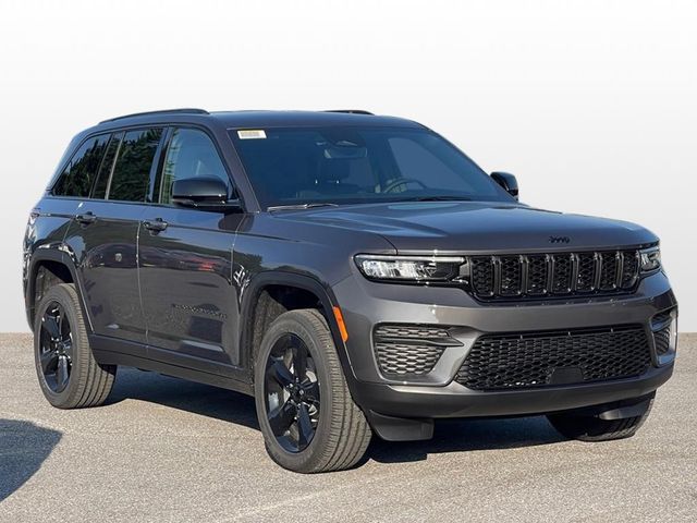 2024 Jeep Grand Cherokee Altitude